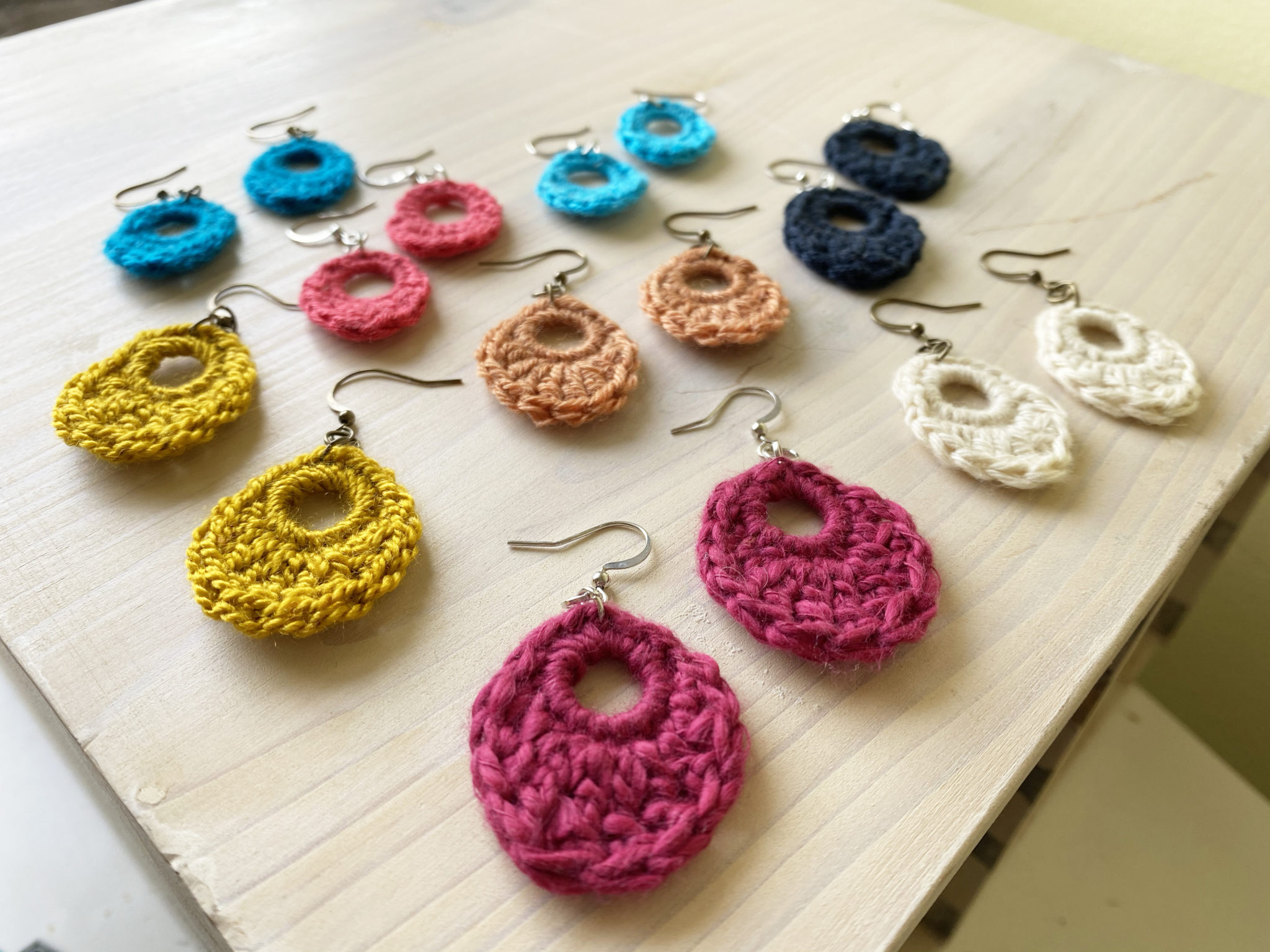 Dewdrop crochet earrings – Hilary Made It